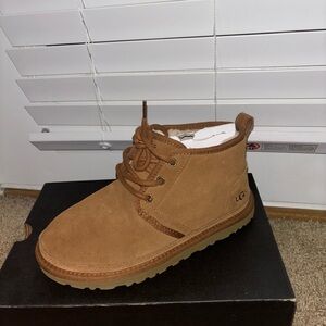 M Neumel ugg chestnut